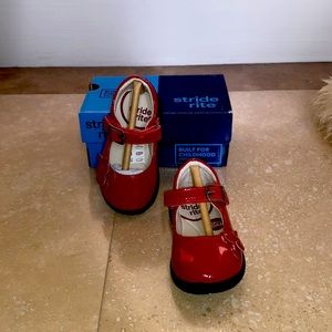 Stride Rite Girls Red Flower Sandals